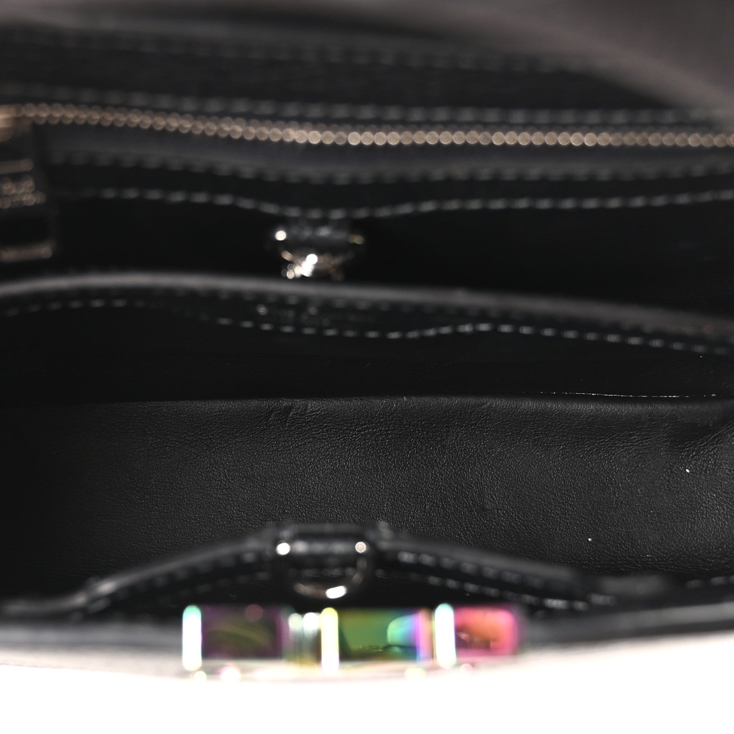 Taurillon Capucines BB Scarabeo Iridescent Black